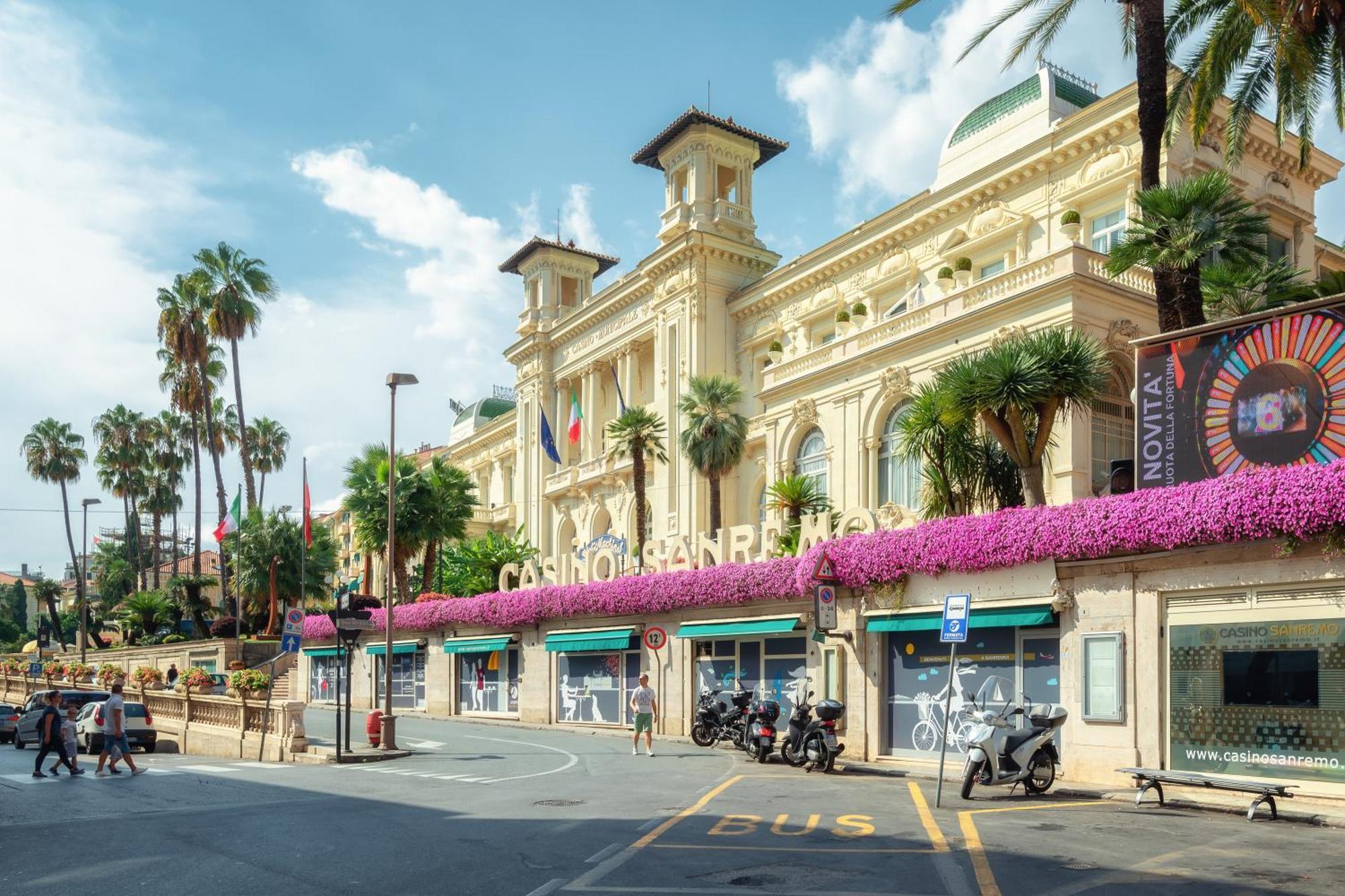 Casina Cato - Happy Rentals Sanremo Exteriör bild